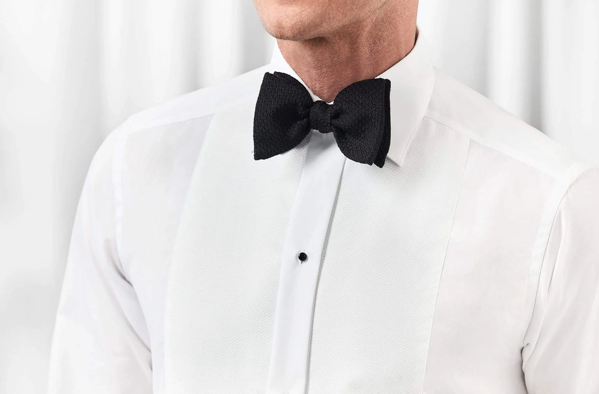 Contemporary Fit Piqué Black Tie Shirt