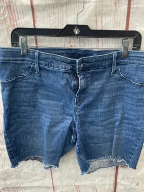 Denim Shorts Ingrid & Isabel, Size 10