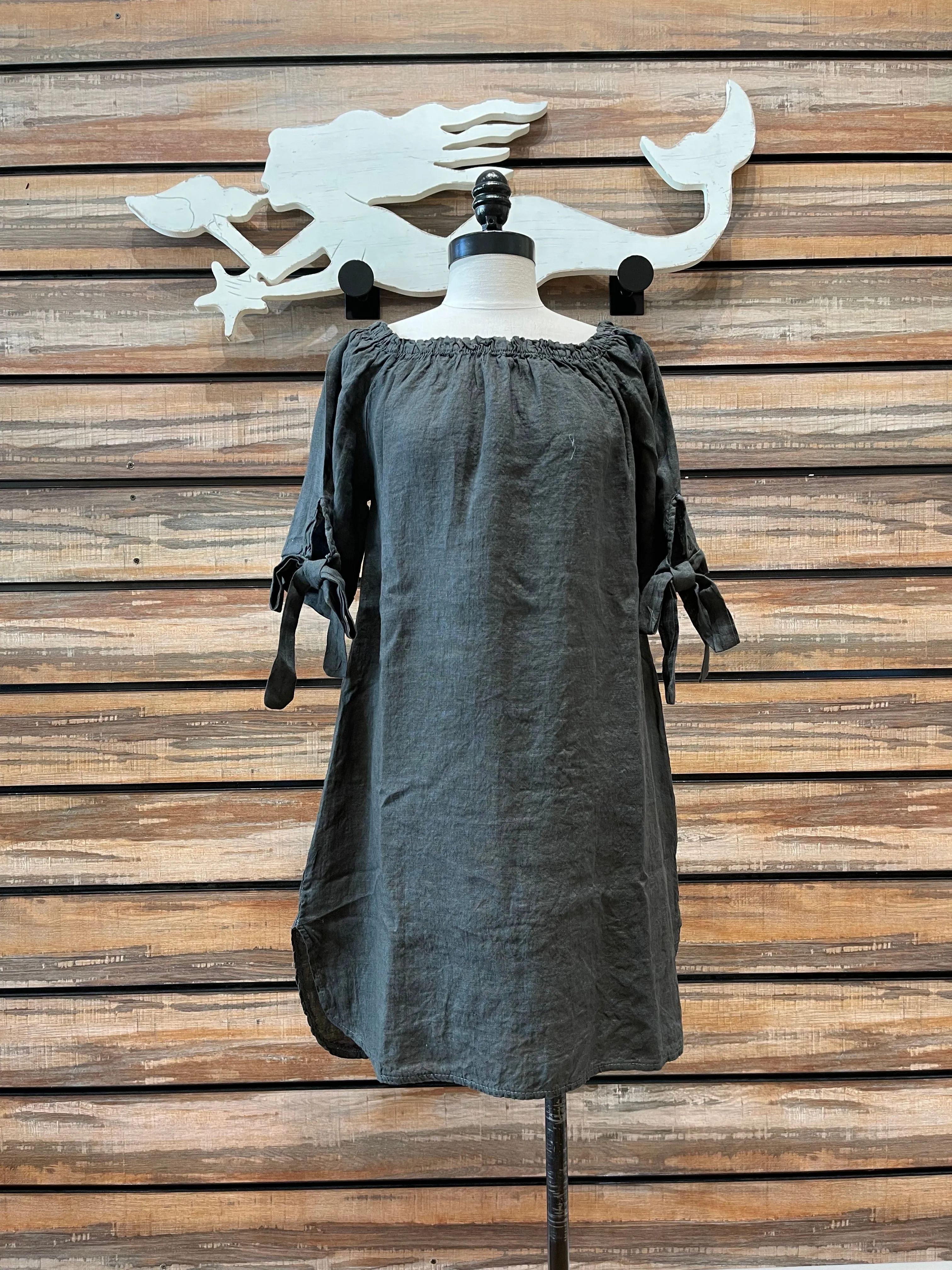 Linen Scoop Neck Dress