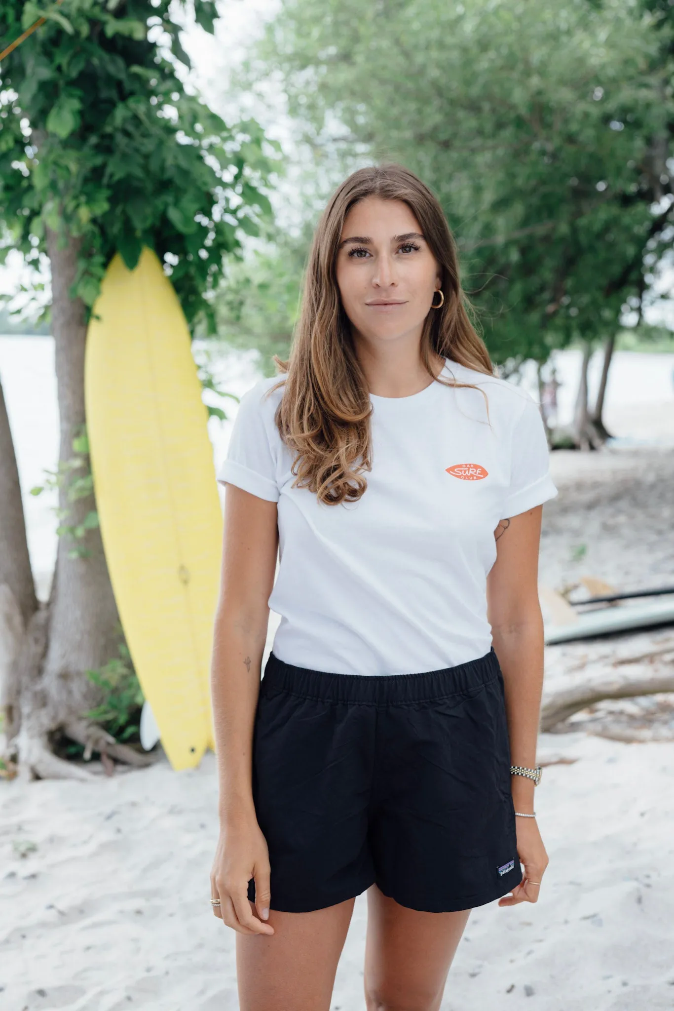 OAK SURF CLUB UNISEX OG TEE - WHITE/RED